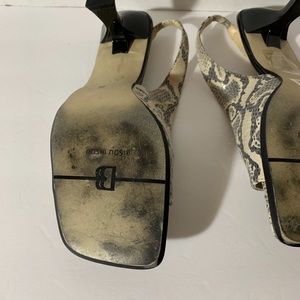 Bisou Bisou Shoes - Bisou Bisou grey snakeskin 8.5 heel Bisou Bisou Shoes - Bisou Bisou grey snakeskin 8.5 heel